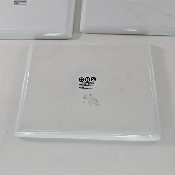 Crate and Barrel Oliver Appetizer Plates Jalapeno Cheese Shrimp CB2 6.5x5 FLAW - Picture 6 of 9